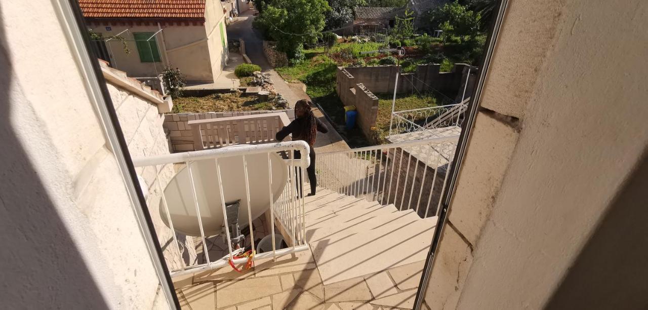 Big House For 14 People In Centre Of Lumbarda公寓 外观 照片